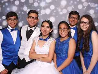 3-2-1 Pose Photo Booth