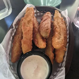 Fried pickles - 10/10!