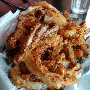 1/2 order of onion rings