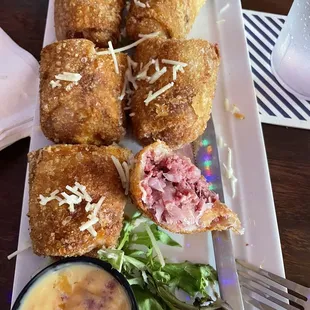 Reuben Rolls!