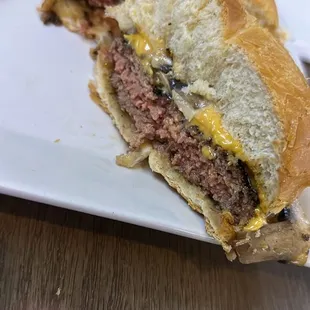 Cheeseburger with mushrooms - delicious!