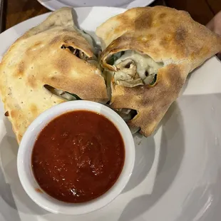 Classic Roma Calzone.