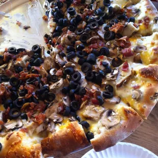 Garlic chicken pizza!