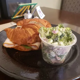 "Everything" croissant. Average.