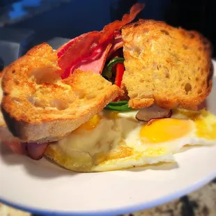 Brunch Saturday and Sunday with Bottomless Mimosas