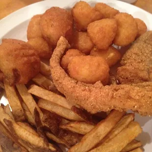 MS farm raised deep fried catfish, hand cut fries and homemade Hushpuppies!