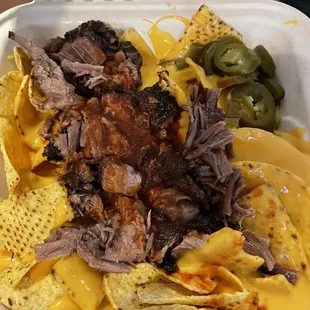 10 hour Pulled Pork Nachos with no beans