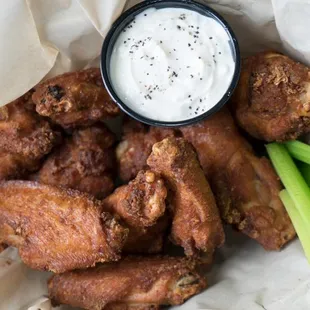 bbq chicken, fried chicken wings, bbq wings, fried chicken, chicken wings and fried chicken, chicken, chicken wings, poultry, food