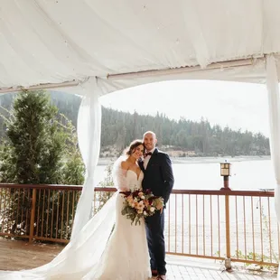 We used the tent for our first look. This was also our backup option if it rained. Some people choose to have the ceremony under the tent.