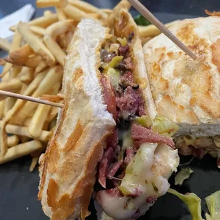 Hot Pastrami Sammie