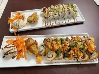 El Chavalon Sushi & Mariscos