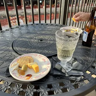 Happy Hour every evening for guests