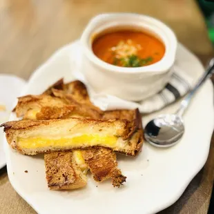Grilled cheese and tomato soup