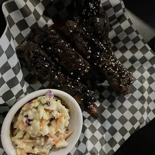 Sticky ribs