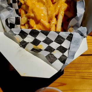Beer Cheesy Fries &amp; Honey Gold Dip
