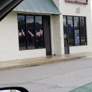 Looks like they have updated their name. Originally the Pita Peddler and now added Mediterranean Bar and Grill.