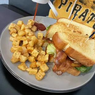 BLT