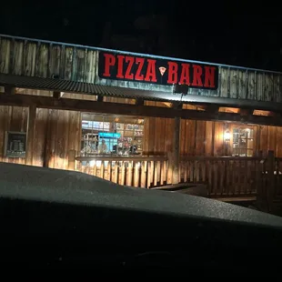 Late night pizza front