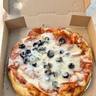 Personal sized pizza