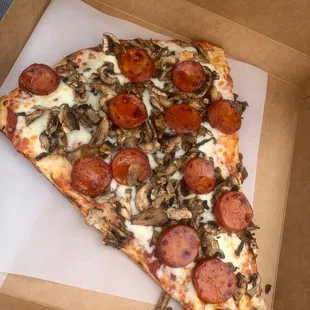 Linguica and mushroom slice extra crispy