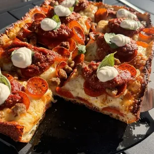 food, pizza