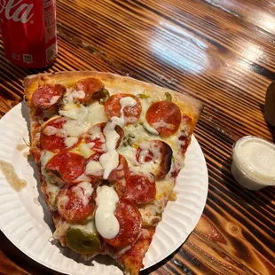 Pizza pepperoni and jalapeños