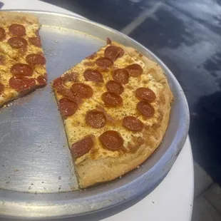 White pizza with pepperoni.