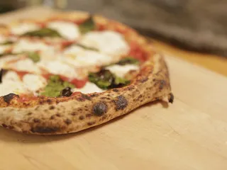 Queen Maggie Pizza