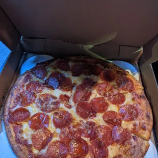 Pepperoni pizza- medium