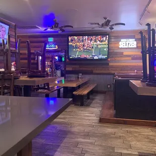 Tv, tables