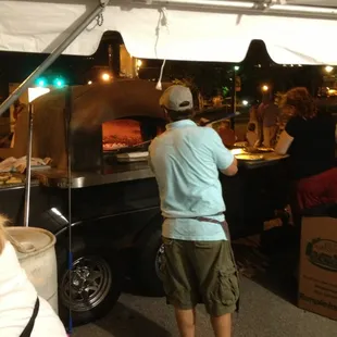 Mobile oven can be set-up in numerous locations and creates a unique and intimate atmosphere
