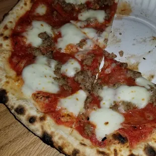 PS I Love U. Red sauce, pepperoni &amp; sausage. Very good!