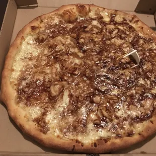 BBQ chicken pizza