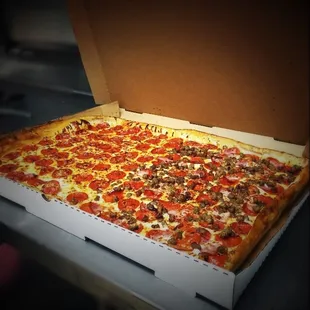 food, pizza