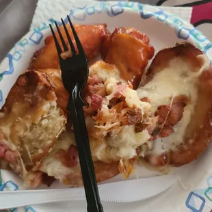 Potato Skins had a ton of bacon, super cheesy the Honey Dijon chicken wings ding sooooo good highly recommend