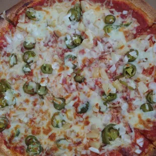 Large pineapple, jalapeño, bacon and onion pizza!