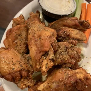 chicken wings, fried chicken wings, poultry, bbq chicken, chicken, chicken wings and fried chicken, food, bbq wings, fried chicken