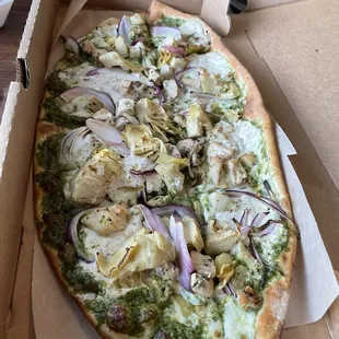 Chicken artichoke pesto pizza