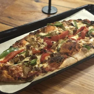 Best pizza in Baltimore. Love the thin crust and fresh ingredients. Makes a big difference. My new go to spot.