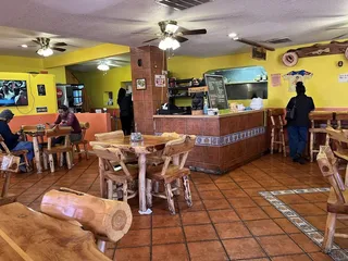 Burritos Lore's