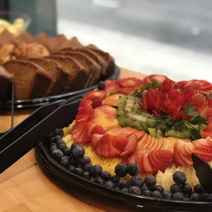 Large Seasonal fruit platter