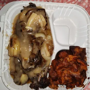 Yams and beef ribs with gravy