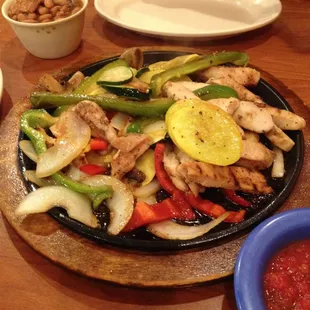 Sorry, just can &apos;t get the sizzle!  Wow, veggie and chicken fajitas!