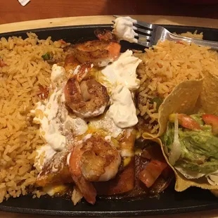 a plate of mexican food