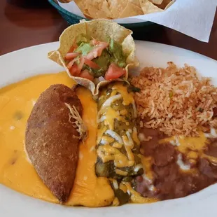 a plate of mexican food