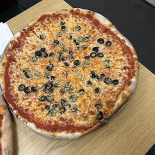 Black olive pizza