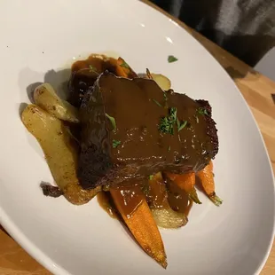 Braised short ribs