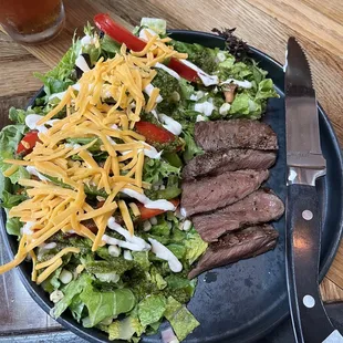 Steak salad