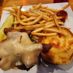 The Jalepeno (not so much of a) Popper Burger