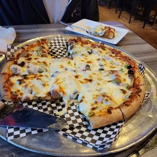 Supreme with extra mozzarella. Without a doubt the best pizza I've ever had!